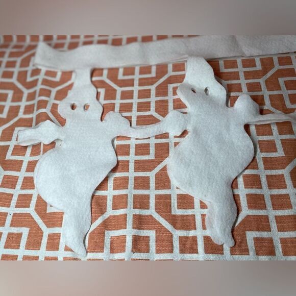 👻🎃👻 3 NEW! Halloween Decorative Felt Banners Ghost Bats & Witches - Picture 9 of 12